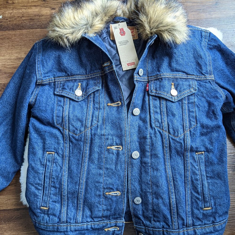 [NWT] Levi's Ex-Boyfriend Trucker Jean Jacket XS